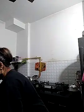 Webcam Model (shilpa-singh)  is live.Free join now!