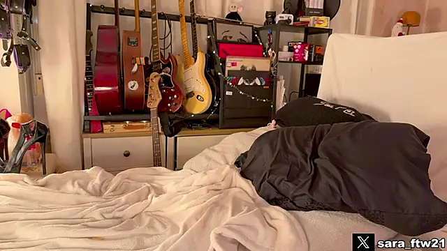 Sara_ftw21 live sex cam