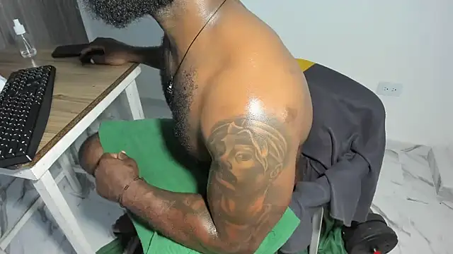 Freedom_24 live sex cam