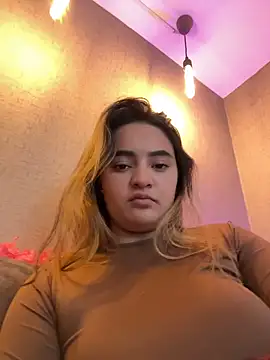 Antonella_Julieta webcam