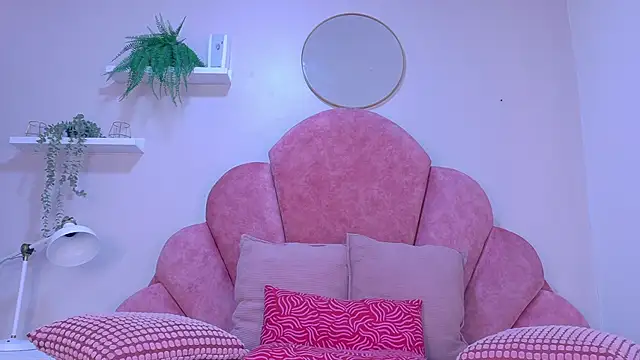 tiffvalentinee_ - TiffValentinee_'s free webcam - UK Sex Cams