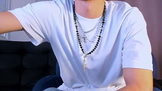 lovexjuxn8 - LovexJuxn8's free webcam - UK Sex Cams