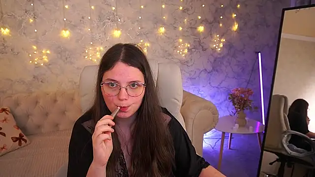 sophiedreamss - SophieDreamss's free webcam