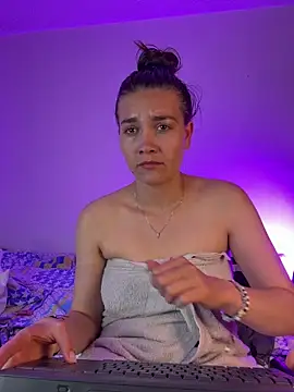 aurora_divine - Aurora_divine's free webcam - UK Sex Cams