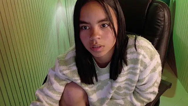 sofiamante_ - SofiaMante_'s free webcam - UK Sex Cams