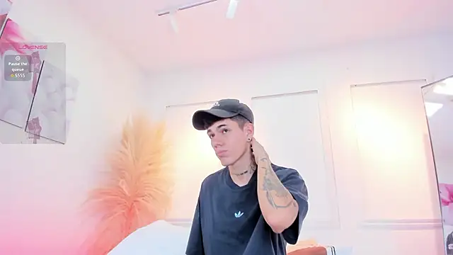 tommy_valverde (M young) - Cum + eat