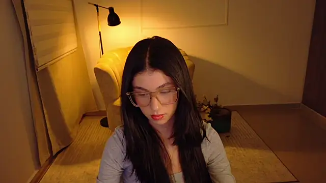 imrose_mar1423 - Imrose_mar1423's free webcam