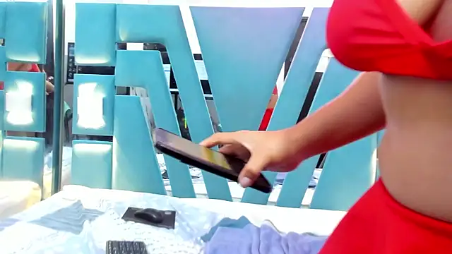 dajacatt - Dajacatt's free webcam - UK Sex Cams