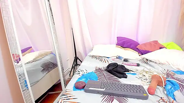 kenyabrown - KenyaBrown's free webcam - UK Sex Cams