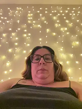 Webcam Model (JasmineGlow7)  is live.Free join now!