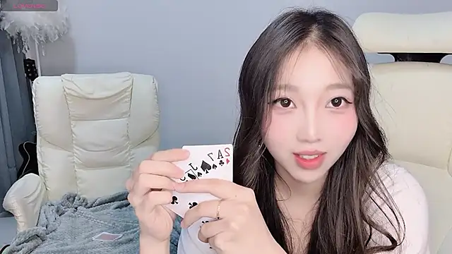 Yukiy8877 live sex cam