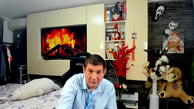 spartacusdaddy48 - SpartacusDaddy48's free webcam - UK Sex Cams