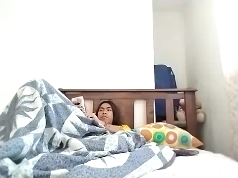 goddessriri01 - Goddessriri01's free webcam - UK Sex Cams