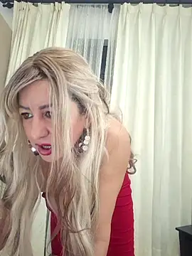 viollett_28 - Viollett_28's free webcam - UK Sex Cams