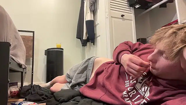 novvikk88 (M young) - to get pokemon cards