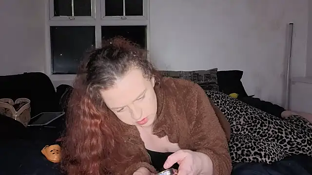 englishemily_69 (F young) - SUCK NEW BLACK DILDO DOGGY PVT OPEN