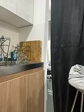 pretty_isadora (F young) - Silence, people nearby #pussy