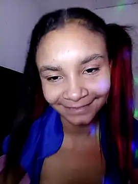 liz7skinny (F teen) - Saliva on my nipples🤤🍒