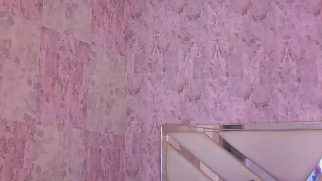 april_summer_ live sex cam