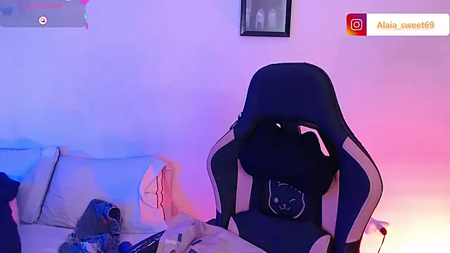 alaia_sweetxxx