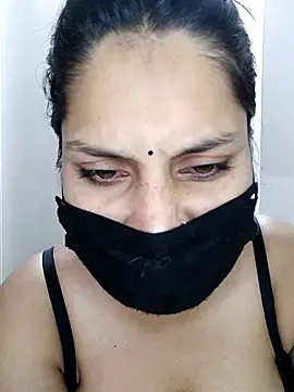 Webcam Model (shilpa-singh)  is live.Free join now!