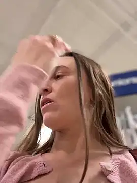 lunagirl13 live cam profile