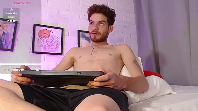 Live sex cam di MATEO_HUNTER