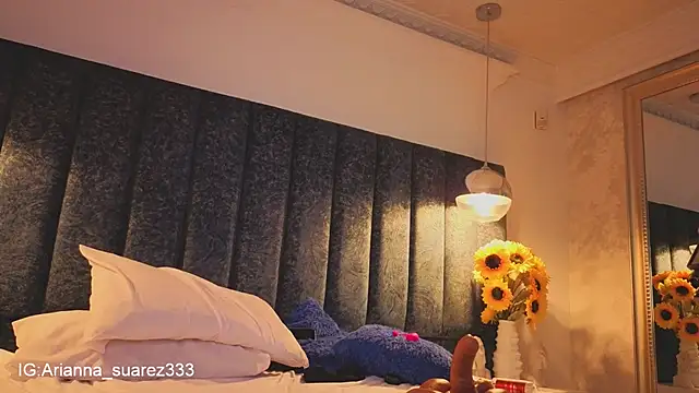 Ariannaa_Suarez1 live cam profile