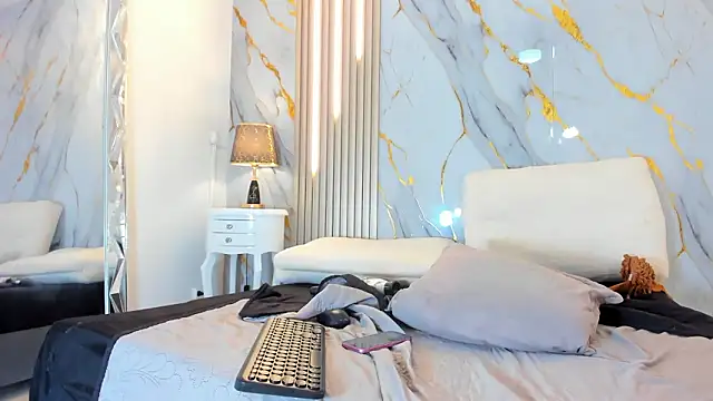 Tiifany_Baker live cam profile