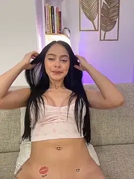 rubyhill_2711's live cam