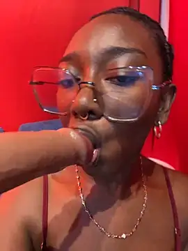 ZahhyFrequency live sex cam