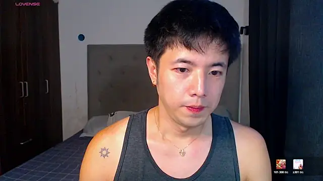 addictiveboi (M young) - Public cumshow!