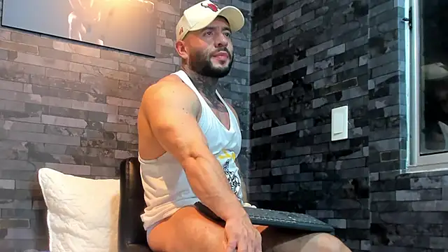 brucedallas - BruceDallas's free webcam - UK Sex Cams