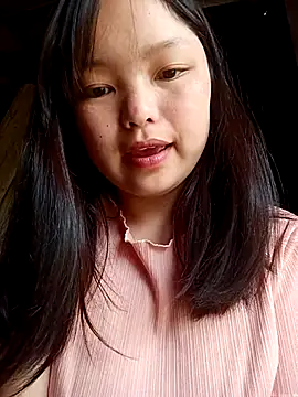 xoixoi232 - XoiXoi232's free webcam - UK Sex Cams