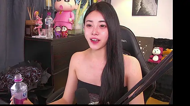 美女XiaoYuBao-在线直播