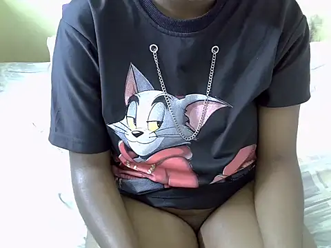 prettylacey3 - Prettylacey3's free webcam - UK Sex Cams