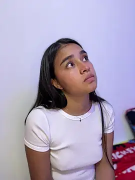 i_samanthaa - I_Samanthaa's free webcam - UK Sex Cams