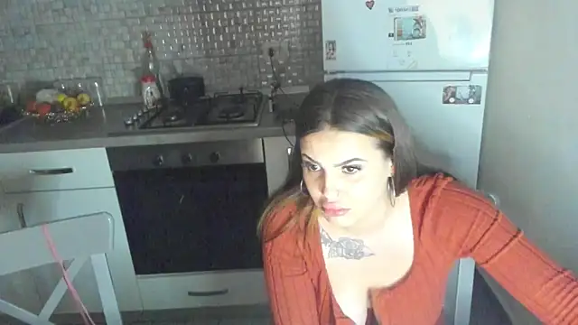 ellyslimdoll - Ellyslimdoll's free webcam - UK Sex Cams