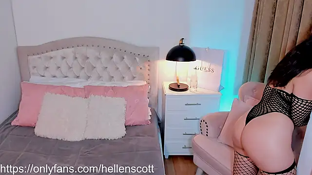 hellennscott - HellennScott's free webcam - UK Sex Cams