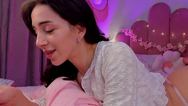 elsayoung (F young) - NECKLINE OIL🍒