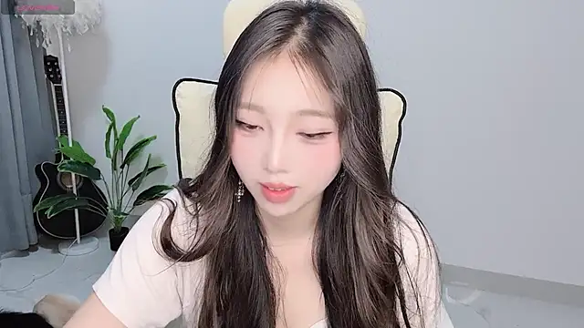 yukiy8877 (F young) - 打红屁股