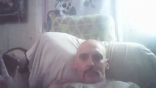 bonnienclyde5421 - BonnienClyde5421's free webcam - UK Sex Cams