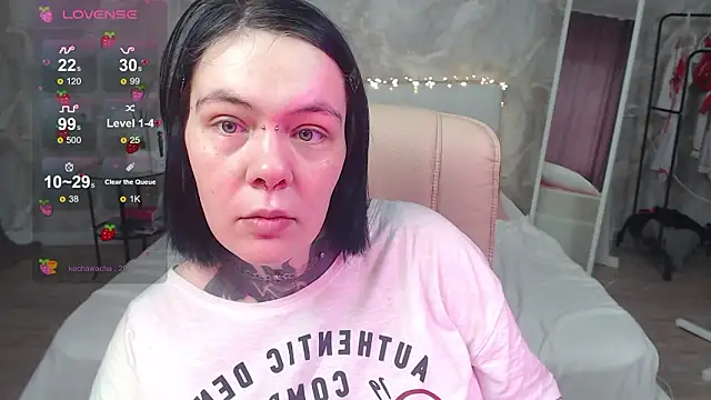 qwerty_anna_lbo - Qwerty_Anna_Lbo's free webcam - UK Sex Cams