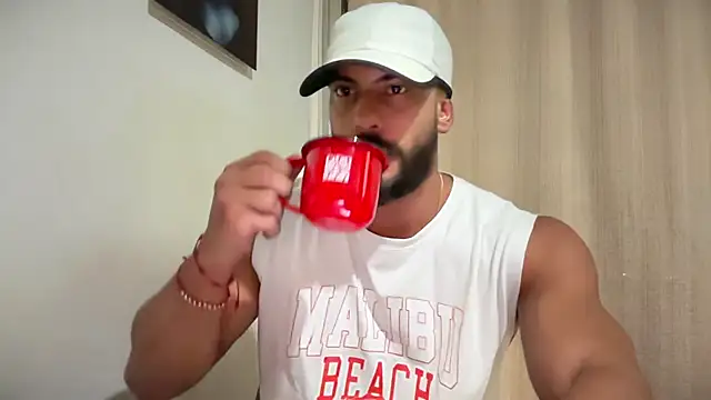 romeolovedark - Romeolovedark's free webcam - UK Sex Cams