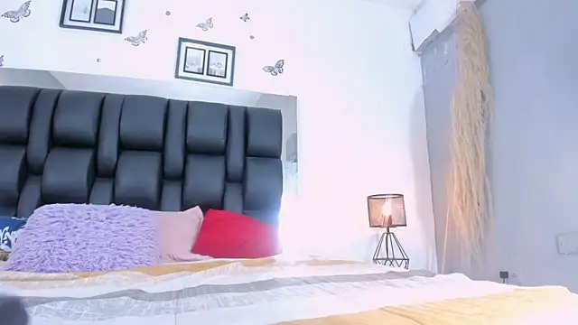 choco_dick_ live sex cam