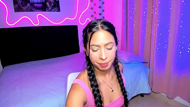 vickysth - Vickysth's free webcam - UK Sex Cams