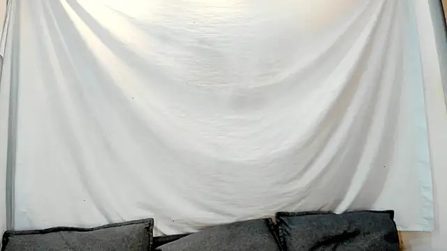 Mhelanny2 live sex cam