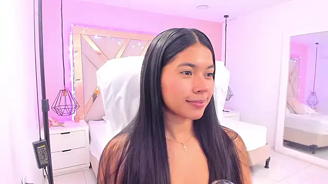 samantaa_shy - Samantaa_shy's free webcam - UK Sex Cams