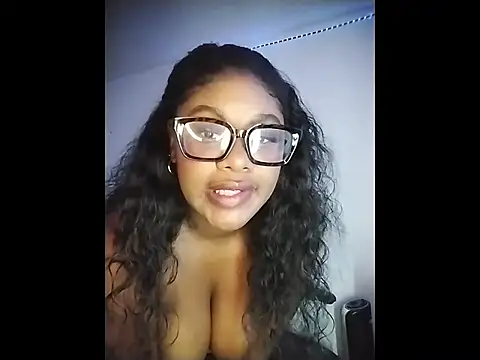 roonie_garces - Roonie_garces's free webcam - UK Sex Cams