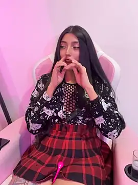 felicia_smok3 - Felicia_smok3's free webcam - UK Sex Cams